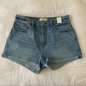 Abercrombie Curve Love High Rise Mom Short